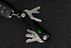 Brand new ๐ฅ Compact Key Holder with Smart Location by Curv Group LLC dba KeySmart โจ